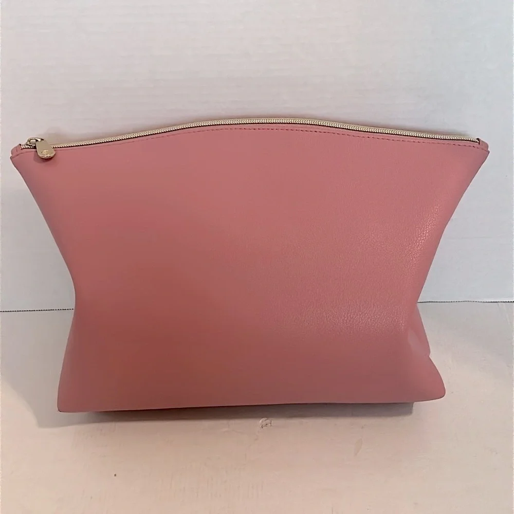 Sonia Kashuk large cosmetics bag pink faux leather NWT